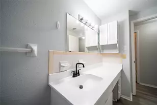 1404 Tatum Dr, Arlington, TX 76012 - Photo 38