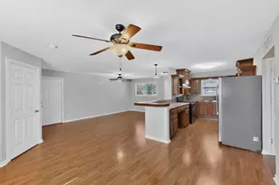 1900 Mimosa Dr, Arlington, TX 76012 - Photo 10