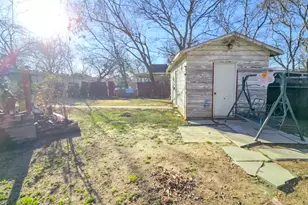 9713 Silver Meadow Dr, Dallas, TX 75217 - Photo 32