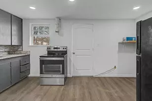 4225 Avenue M, Fort Worth, TX 76105 - Photo 10