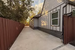 5227 St Charles Ave, Dallas, TX 75223 - Photo 24