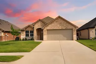 808 Tippit Ln, Greenville, TX 75402 - Photo 1