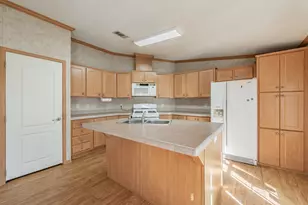 6232 County Rd 308, Cleburne, TX 76031 - Photo 14