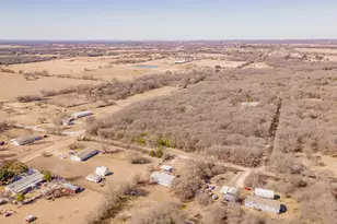 6232 County Rd 308, Cleburne, TX 76031 - Photo 24