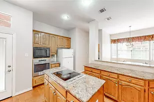 4650 Dusk Meadow Dr, Carrollton, TX 75010 - Photo 8