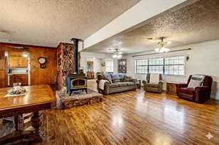 610 S Cardinal Rd, Reno, TX 76020 - Photo 4