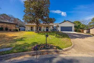 3025 Hillcrest Court, Grapevine, TX 76051 - Photo 1