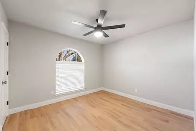 1613 Lamplighter Lane, Edgecliff Village, TX 76134 - Photo 18