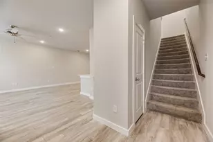 2412 Freshwater Ln, McKinney, TX 75071 - Photo 6