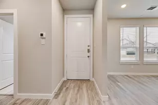 2412 Freshwater Ln, McKinney, TX 75071 - Photo 4