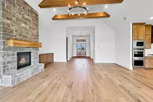 7435 S Aberdeen Dr, Cleburne, TX 76033 - Photo 6