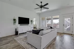 812 Rodgers Ave, Godley, TX 76044 - Photo 4