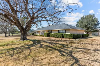 9313 Tree Lake Drive, Waco, TX 76708 - Photo 4