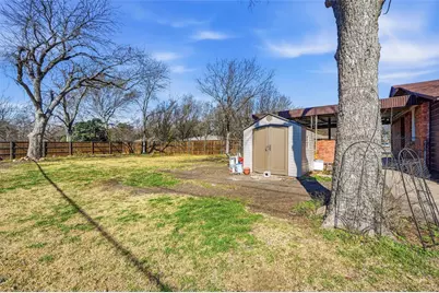 660 W Main Street, Lancaster, TX 75146 - Photo 4