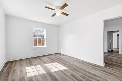 803 E 14th Street, Bonham, TX 75418 - Photo 20