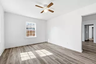 803 E 14th St, Bonham, TX 75418 - Photo 20
