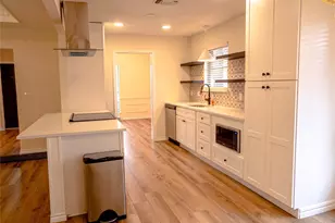 5733 Sage Bloom Dr, Arlington, TX 76017 - Photo 2