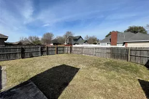 809 Windy Meadow Dr, DeSoto, TX 75115 - Photo 4