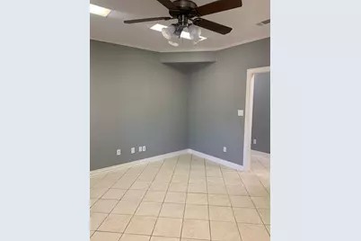 423 Keller Parkway #B, Keller, TX 76248 - Photo 2