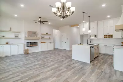 1406 Dorado Drive, Granbury, TX 76048 - Photo 10