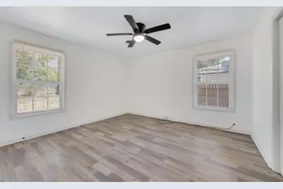 725 W Brock Street, Denison, TX 75020 - Photo 14