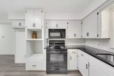 725 W Brock Street, Denison, TX 75020 - Photo 6