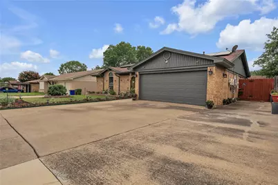 7613 Clover Lane, Watauga, TX 76148 - Photo 4