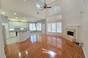 11801 Waterford Ln, Frisco, TX 75035 - Photo 4