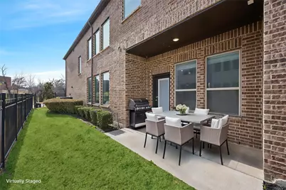 648 Courtyard Lane, Irving, TX 75039 - Photo 30