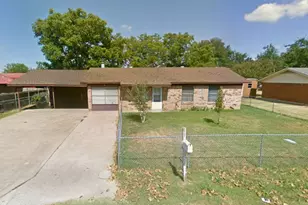 115 McAnally Dr, Mabank, TX 75147 - Photo 1