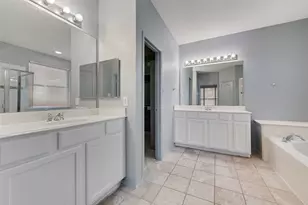 2830 Rochester Ct, Grand Prairie, TX 75052 - Photo 16