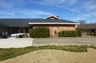 4612 Ranch View Rd, Fort Worth, TX 76109 - Photo 2