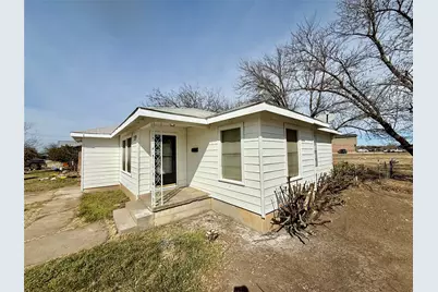 1509 SE 18th Street, Mineral Wells, TX 76067 - Photo 2