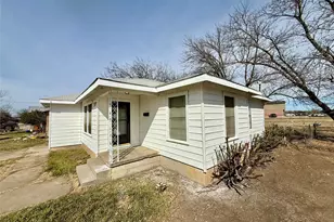 1509 SE 18th St, Mineral Wells, TX 76067 - Photo 2