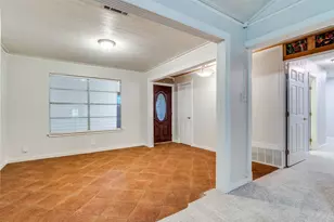6421 Winifred Dr, Fort Worth, TX 76133 - Photo 2