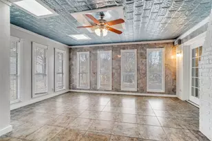 6421 Winifred Dr, Fort Worth, TX 76133 - Photo 10