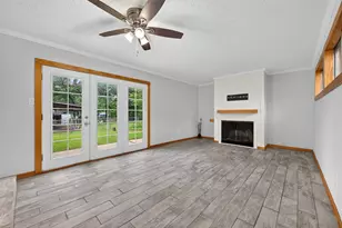 3241 Aurora St, Haltom City, TX 76117 - Photo 8
