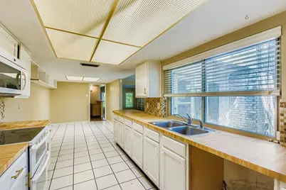 11026 McCree Road, Dallas, TX 75238 - Photo 6