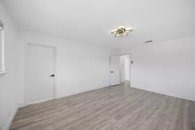 1870 El Paso Street, Lewisville, TX 75077 - Photo 16