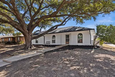 1870 El Paso Street, Lewisville, TX 75077 - Photo 2