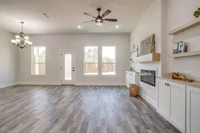 1406 Dorado Drive, Granbury, TX 76048 - Photo 8