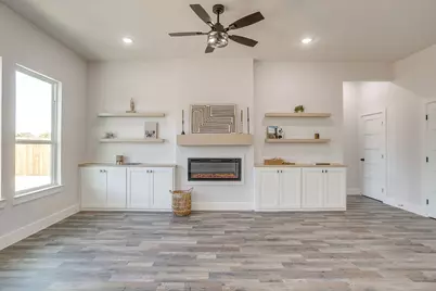 1406 Dorado Drive, Granbury, TX 76048 - Photo 4