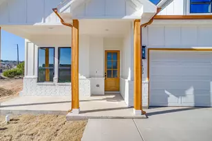 1406 Dorado Dr, Granbury, TX 76048 - Photo 2