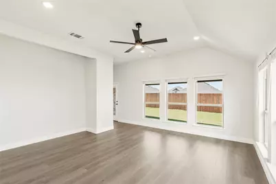 129 Silverleaf Drive, Balch Springs, TX 75181 - Photo 20