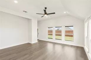 129 Silverleaf Dr, Balch Springs, TX 75181 - Photo 20
