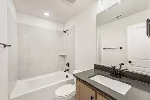 129 Silverleaf Dr, Balch Springs, TX 75181 - Photo 14