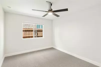 129 Silverleaf Drive, Balch Springs, TX 75181 - Photo 16