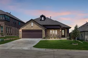 129 Silverleaf Dr, Balch Springs, TX 75181 - Photo 2