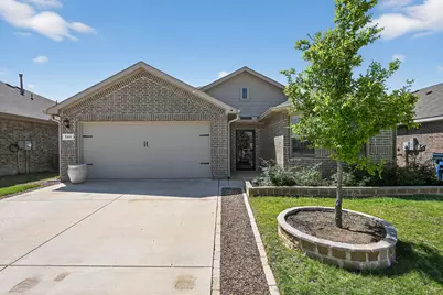 721 Whitecomb Lane, Justin, TX 76247 - Photo 2