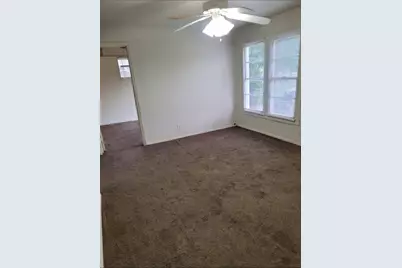 405 E 41st Street, San Angelo, TX 76903 - Photo 4